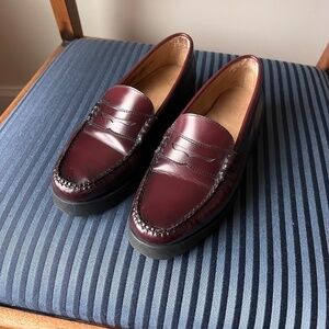 G.H. Bass Whitney Super Lug Loafers in Wine